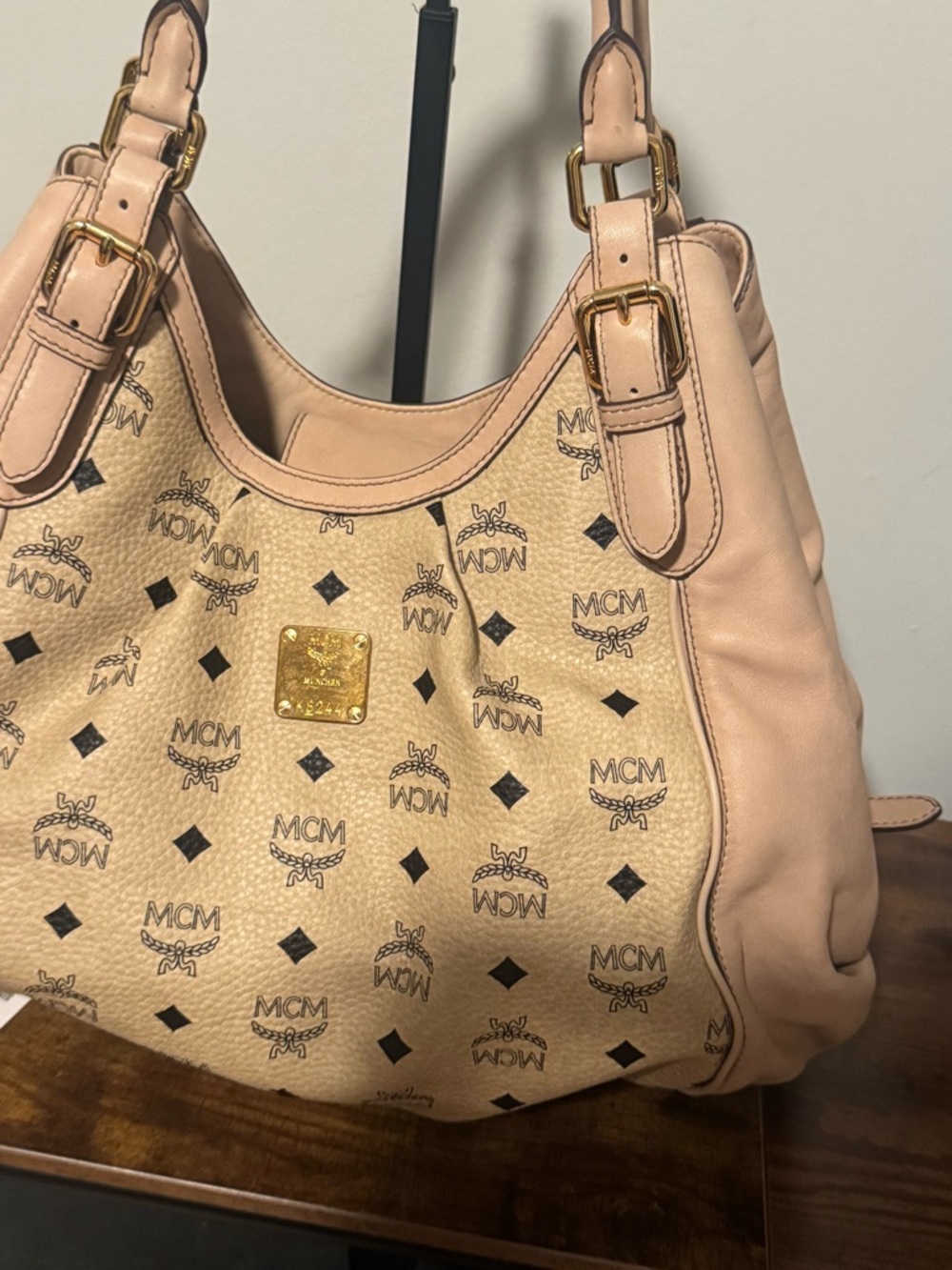 MCM Visetos Hobo Bag Beige and clean Conditions Fully Authenticated - Picture 3 of 14